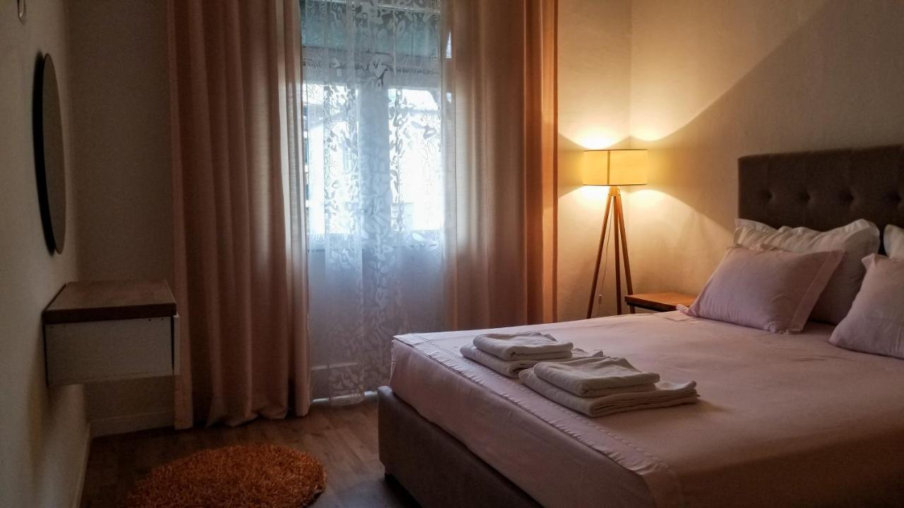 Spacious And Cozy Apartment - Ajia Apartment Tirana Exteriör bild