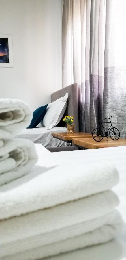 Spacious And Cozy Apartment - Ajia Apartment Tirana Exteriör bild