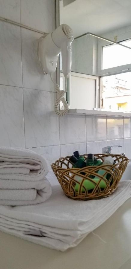 Spacious And Cozy Apartment - Ajia Apartment Tirana Exteriör bild