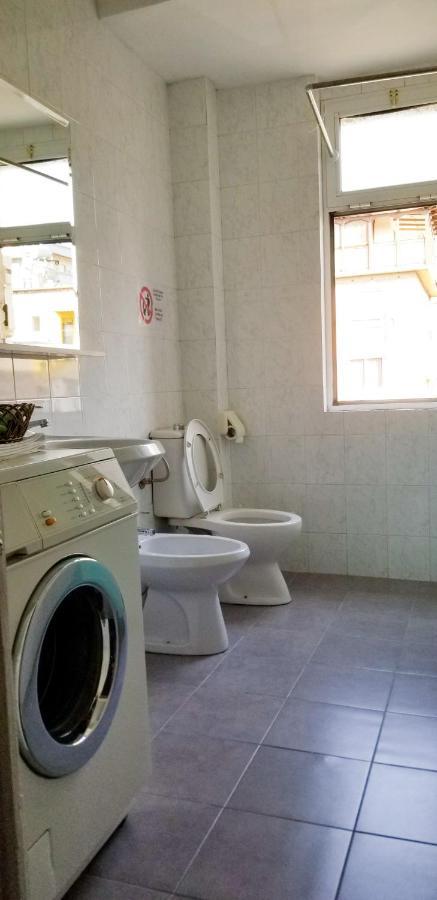 Spacious And Cozy Apartment - Ajia Apartment Tirana Exteriör bild