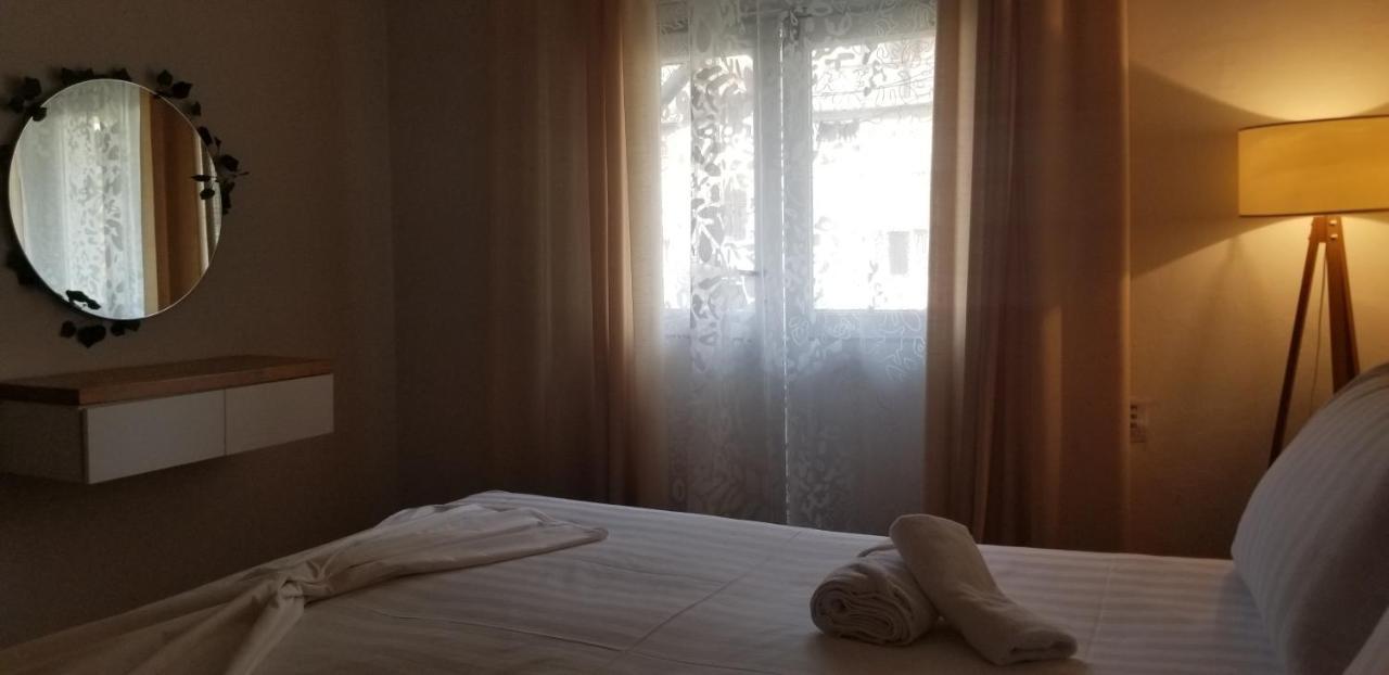 Spacious And Cozy Apartment - Ajia Apartment Tirana Exteriör bild