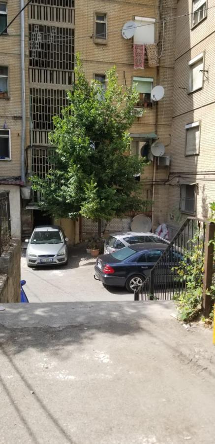 Spacious And Cozy Apartment - Ajia Apartment Tirana Exteriör bild